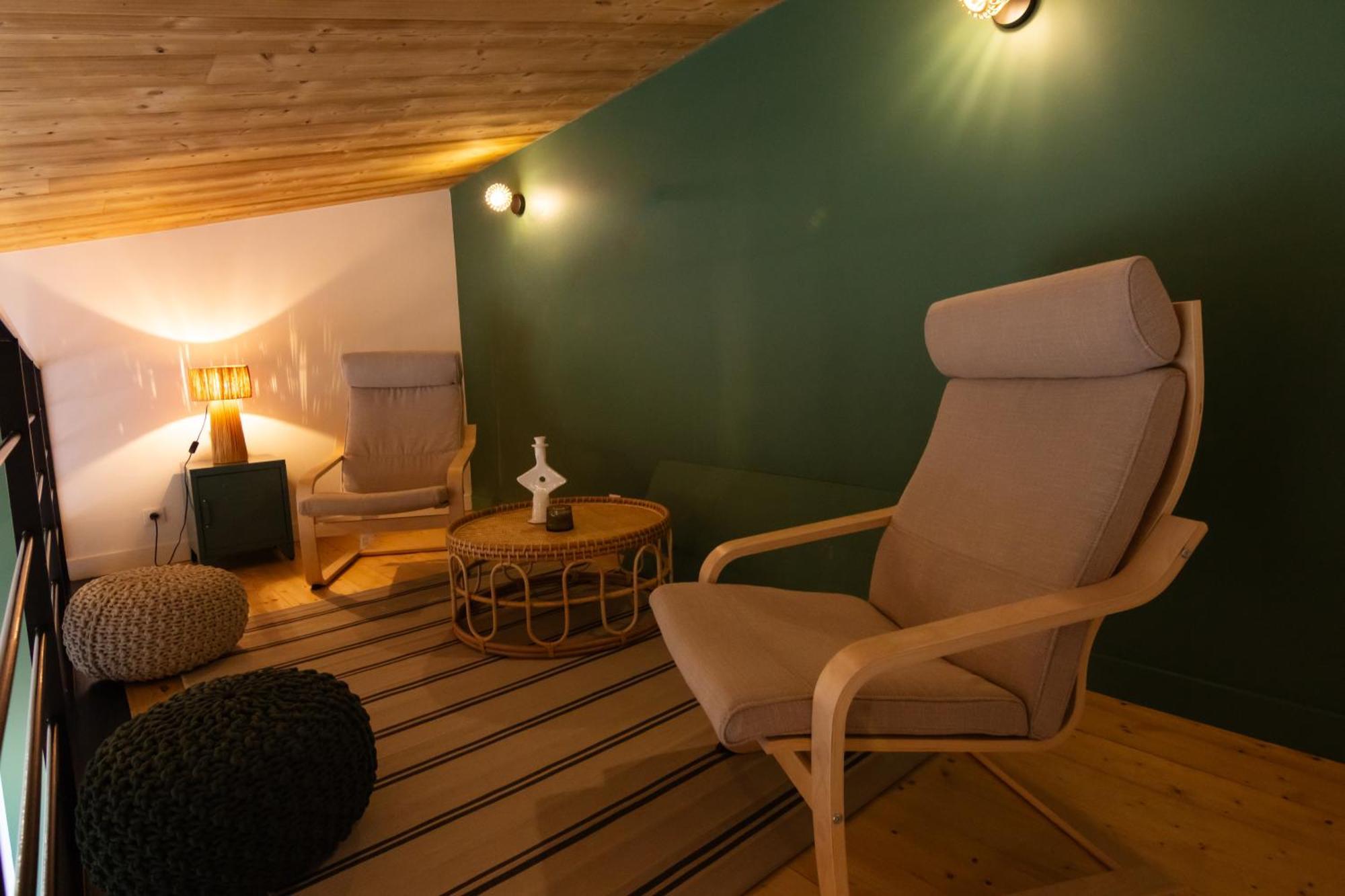 Bed and Breakfast Domaine De Chabanne Crupies Exterior foto